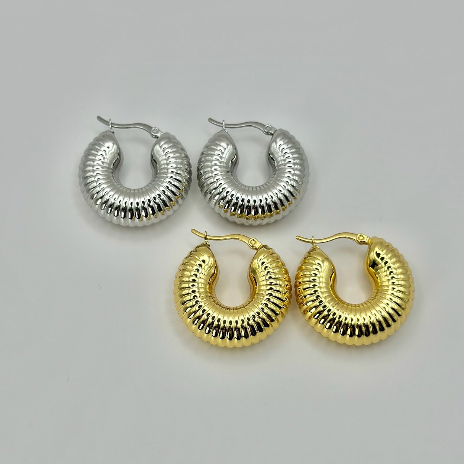 ORECCHINI A CERCHIO AERA