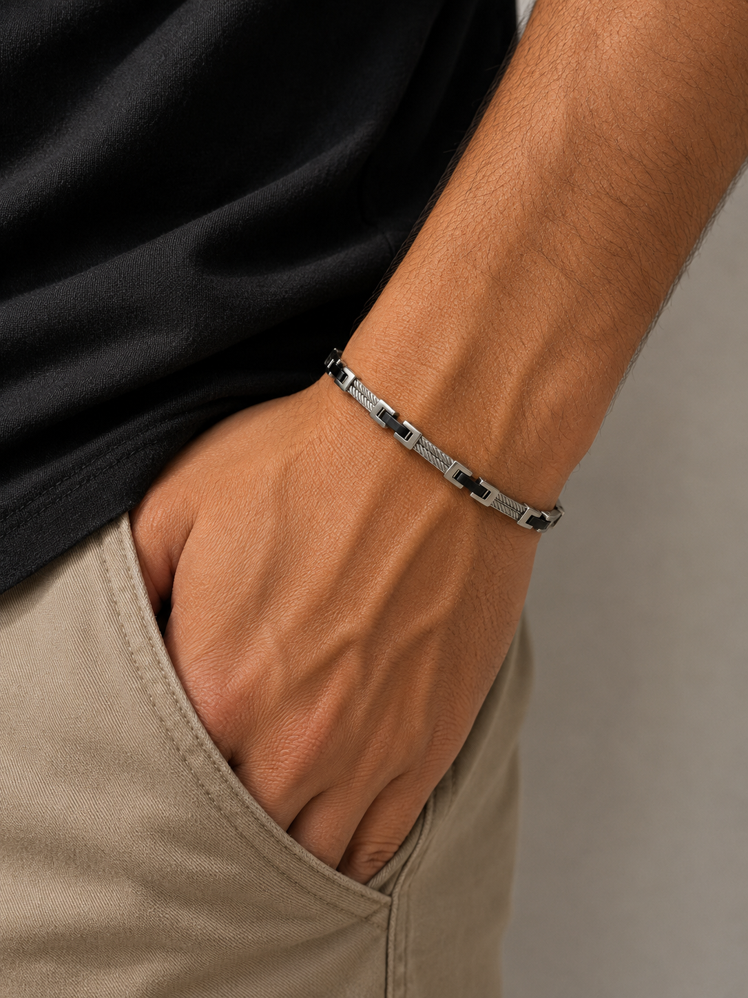 BRACCIALE TITANO